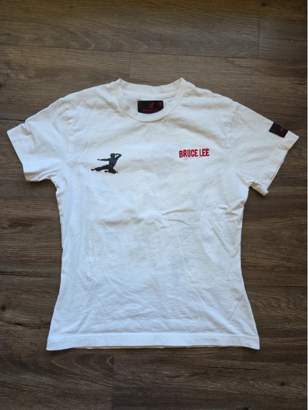Bruce Lee white legend graphic shirt size small